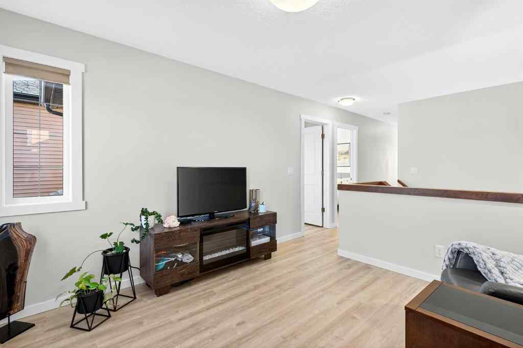 MLS® A2260600 - 1346 Kings Heights Way SE in Kings Heights Airdrie, Residential