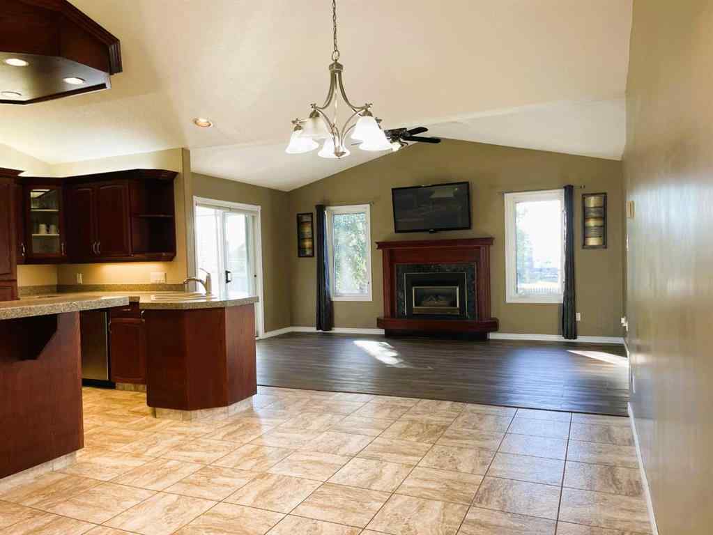 MLS® A2260603 - 11120 114 Street  in NONE Fairview, Residential