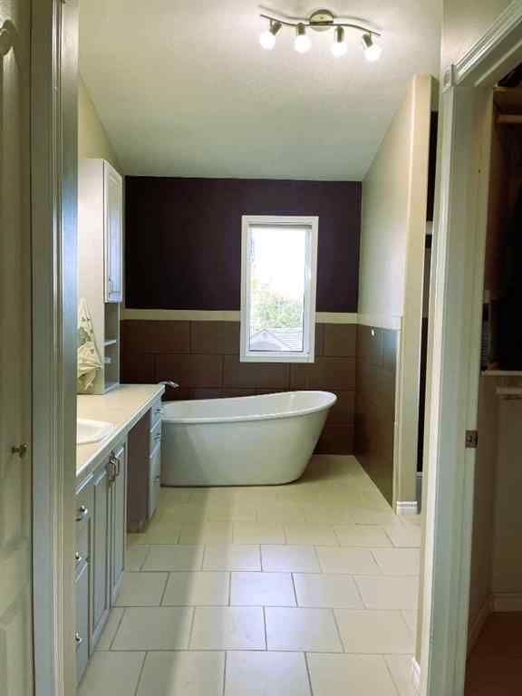 MLS® A2260603 - 11120 114 Street  in NONE Fairview, Residential