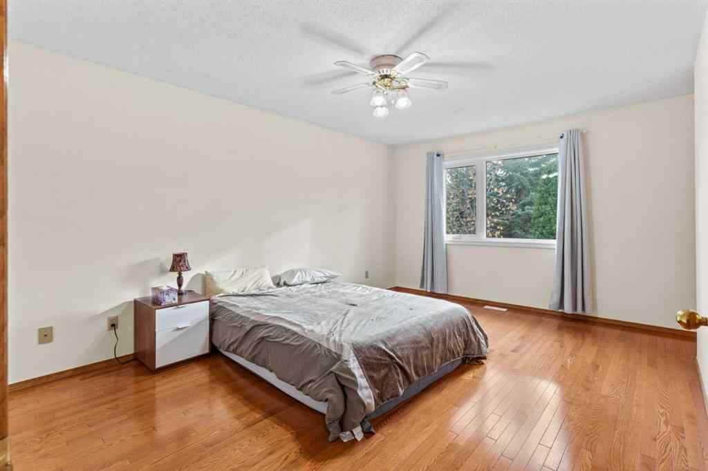 MLS® A2260607 - 1024 Santana Road NW in Sandstone Valley Calgary, Residential