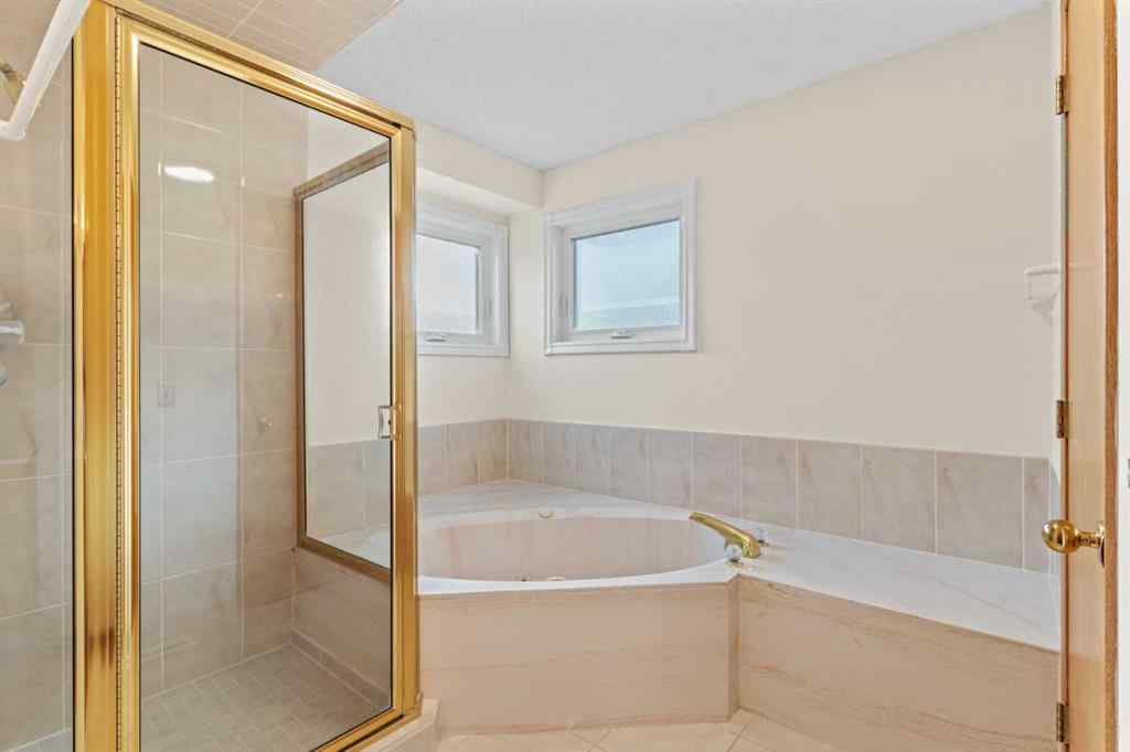 MLS® A2260607 - 1024 Santana Road NW in Sandstone Valley Calgary, Residential