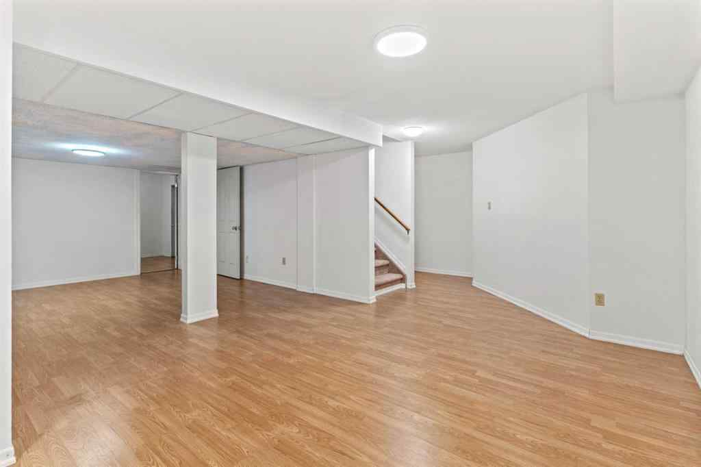 MLS® A2260607 - 1024 Santana Road NW in Sandstone Valley Calgary, Residential