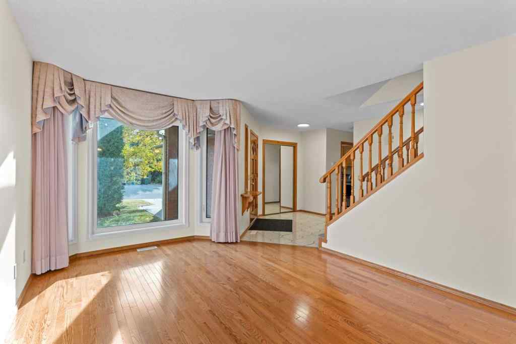 MLS® A2260607 - 1024 Santana Road NW in Sandstone Valley Calgary, Residential