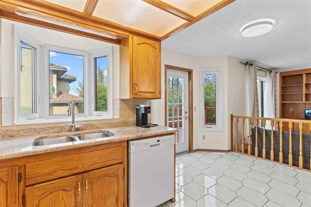 MLS® A2260607 - 1024 Santana Road NW in Sandstone Valley Calgary, Residential