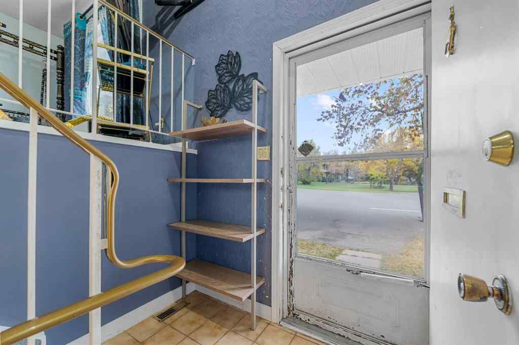 MLS® A2260622 - 305 Whitehill Place NE in Whitehorn Calgary, Residential