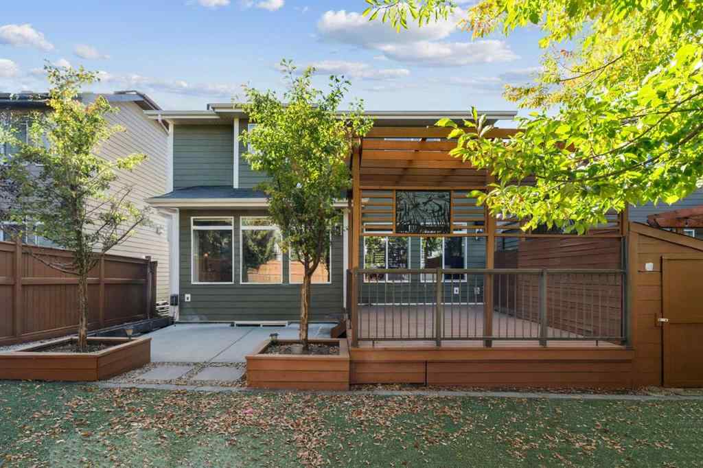 MLS® A2260623 - 195 Auburn Sound Circle SE in Auburn Bay Calgary, Residential