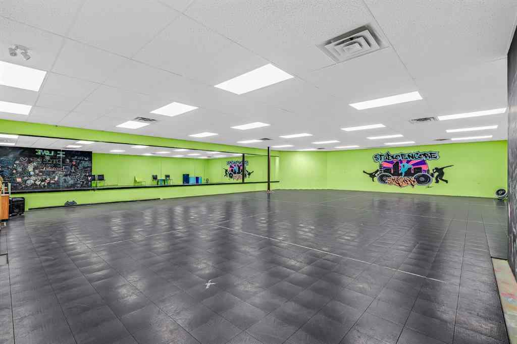 MLS® A2260629 - 4916 50 Avenue   in Central Business District Lloydminster, Commercial