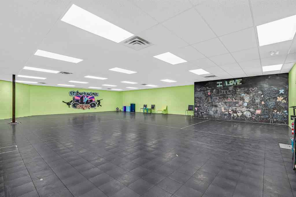 MLS® A2260629 - 4916 50 Avenue   in Central Business District Lloydminster, Commercial