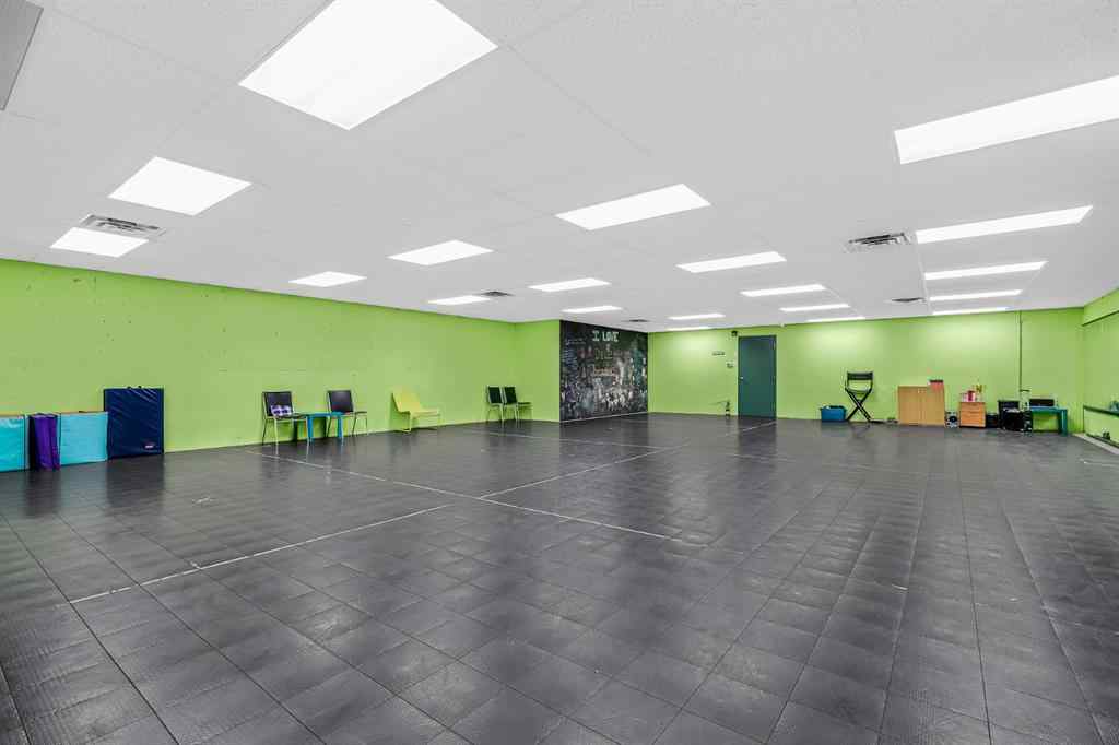 MLS® A2260629 - 4916 50 Avenue   in Central Business District Lloydminster, Commercial