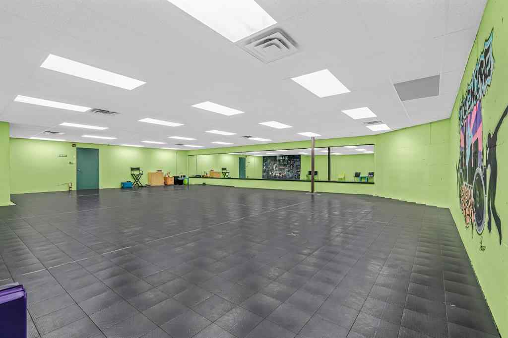 MLS® A2260629 - 4916 50 Avenue   in Central Business District Lloydminster, Commercial