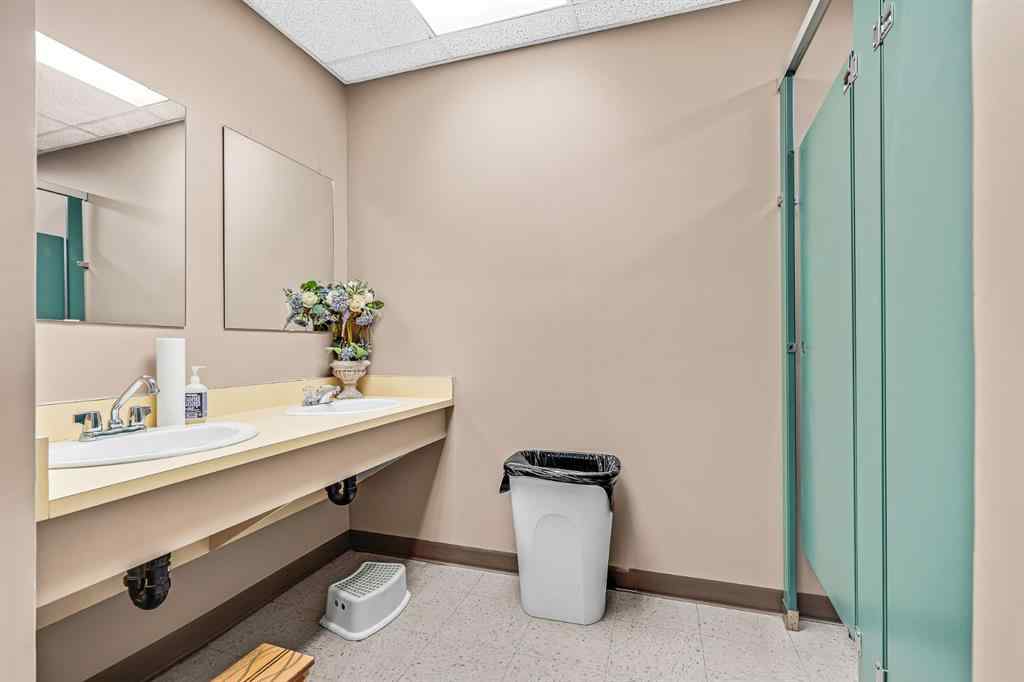 MLS® A2260629 - 4916 50 Avenue   in Central Business District Lloydminster, Commercial