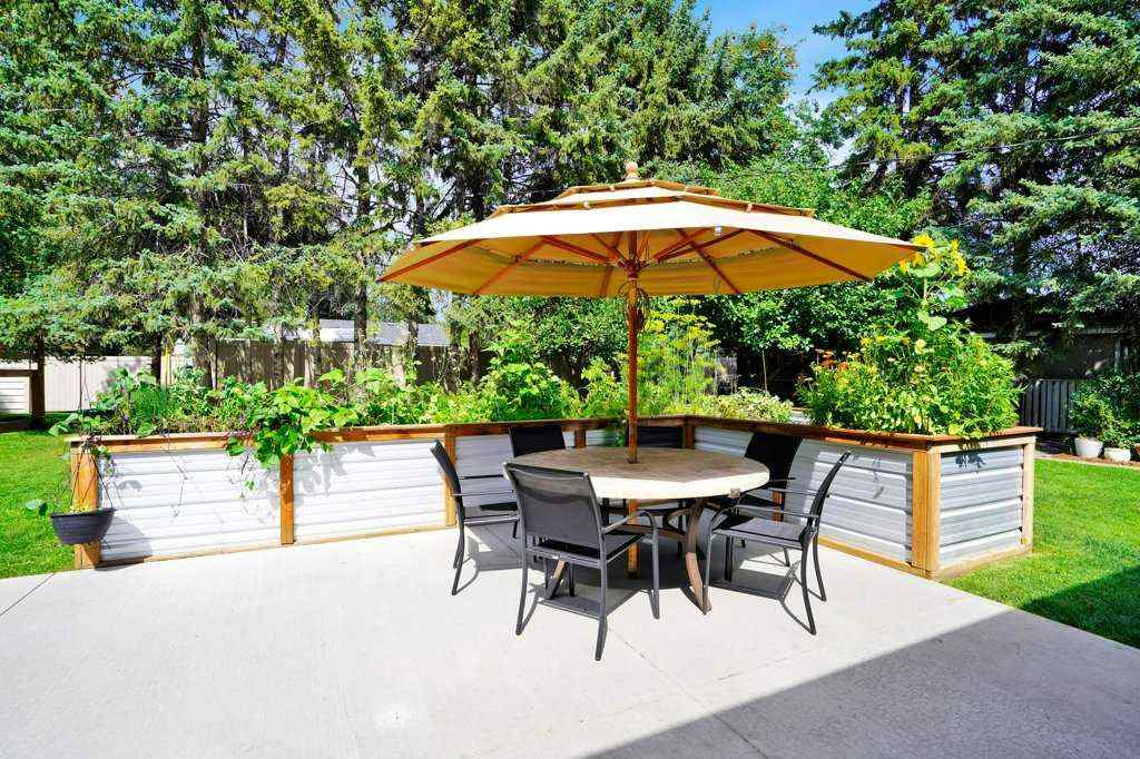 MLS® A2260630 - 4134 47 Street  in Grandview Red Deer, Residential