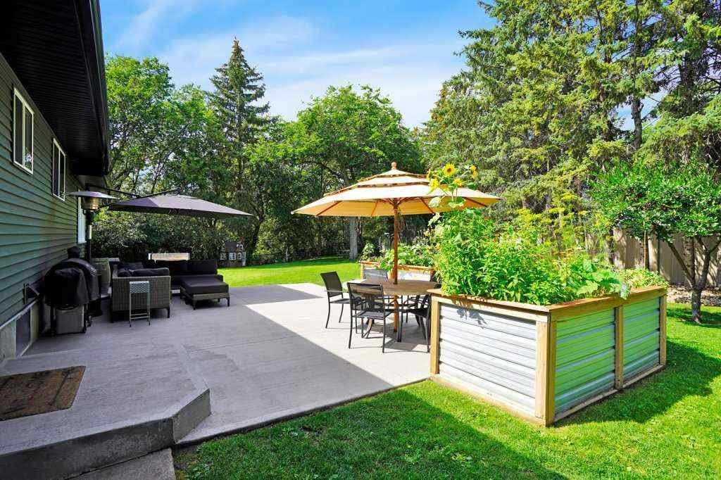 MLS® A2260630 - 4134 47 Street  in Grandview Red Deer, Residential