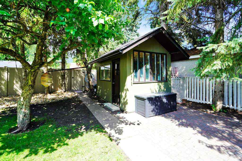 MLS® A2260630 - 4134 47 Street  in Grandview Red Deer, Residential