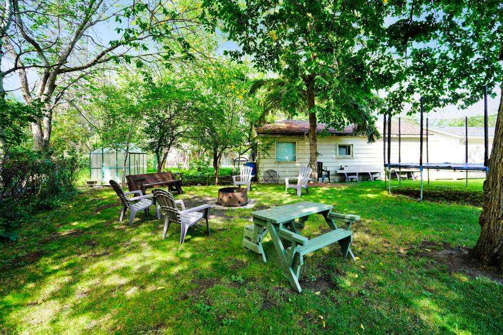 MLS® A2260630 - 4134 47 Street  in Grandview Red Deer, Residential