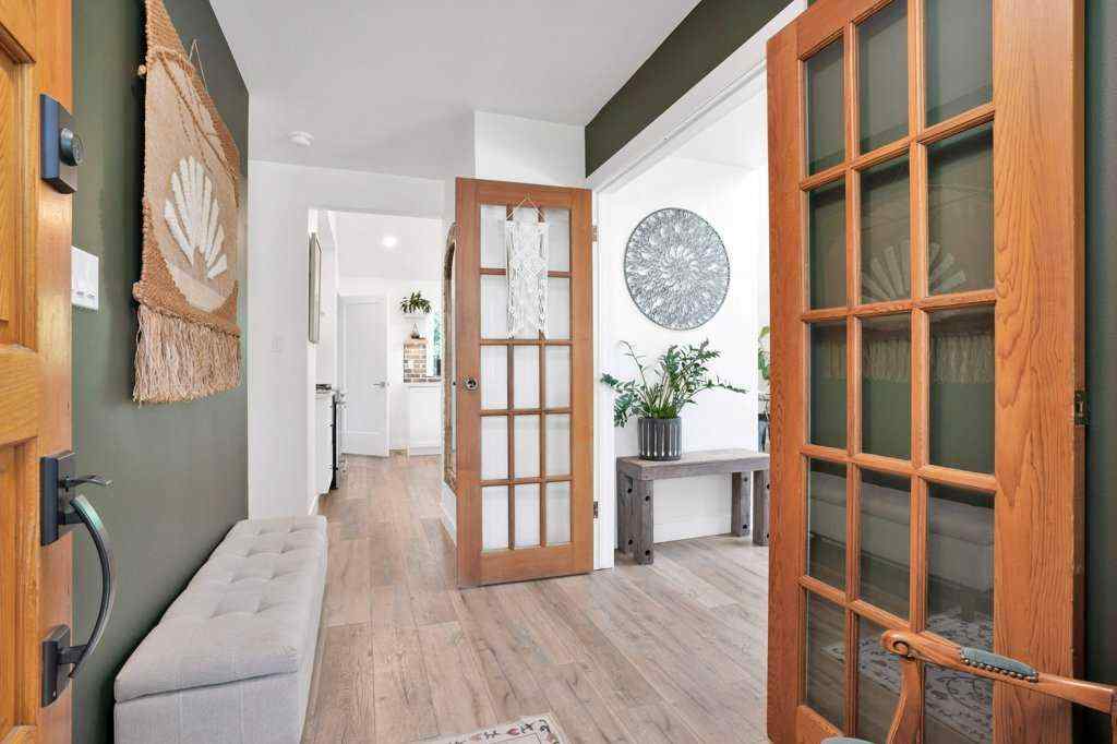 MLS® A2260630 - 4134 47 Street  in Grandview Red Deer, Residential