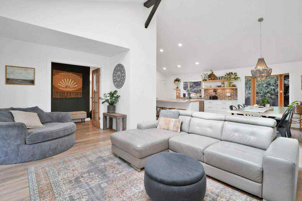 MLS® A2260630 - 4134 47 Street  in Grandview Red Deer, Residential