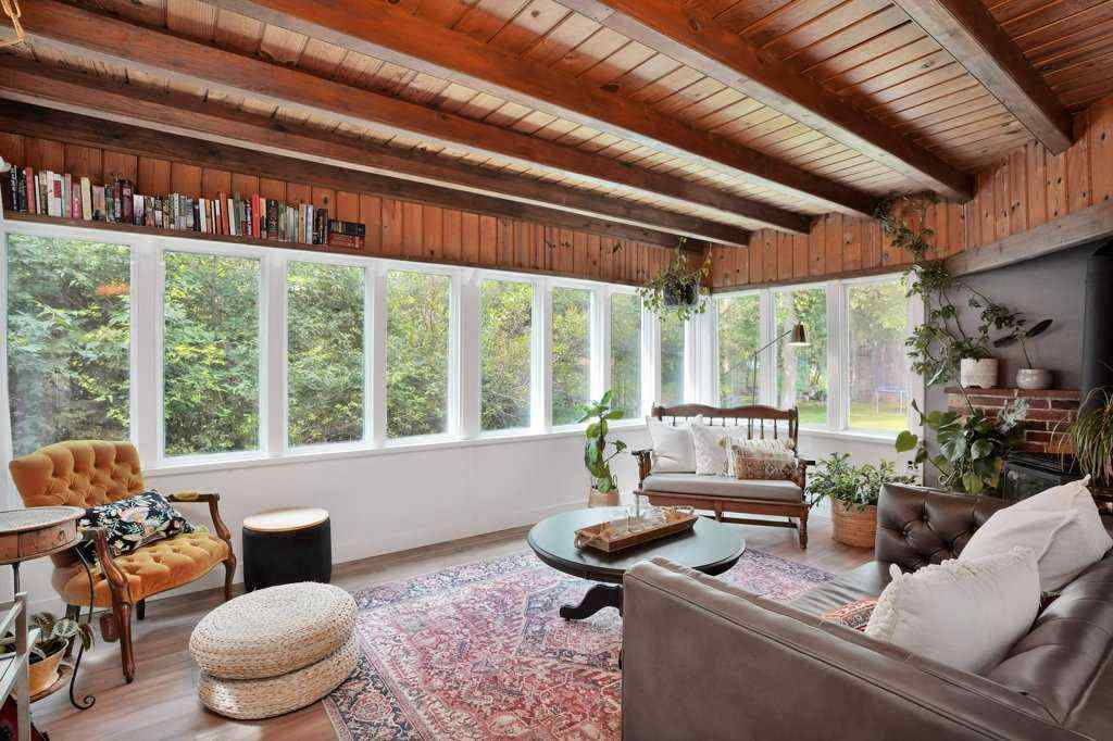 MLS® A2260630 - 4134 47 Street  in Grandview Red Deer, Residential