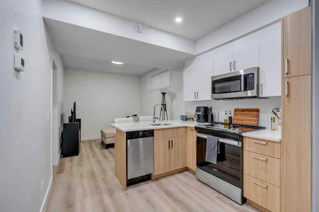 MLS® A2260631 - 20 Edith Crescent NW in Glacier Ridge Calgary, Residential