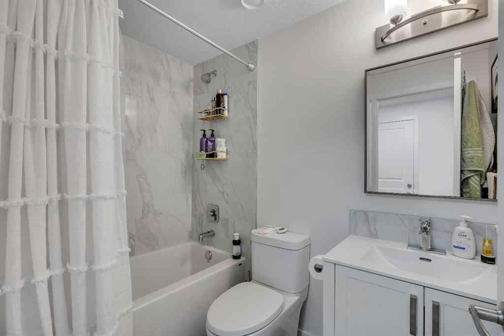 MLS® A2260631 - 20 Edith Crescent NW in Glacier Ridge Calgary, Residential