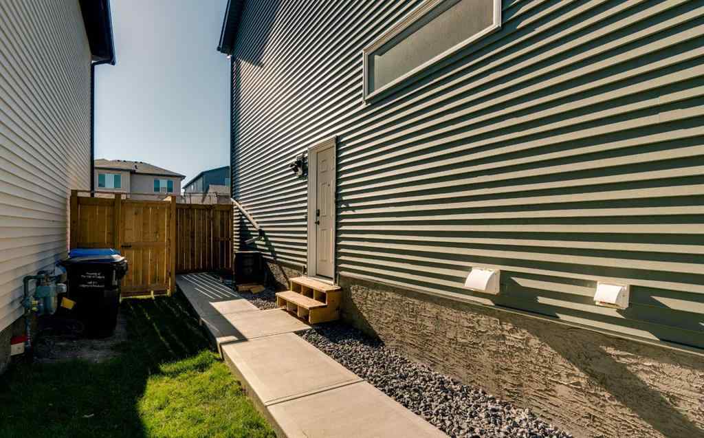 MLS® A2260631 - 20 Edith Crescent NW in Glacier Ridge Calgary, Residential