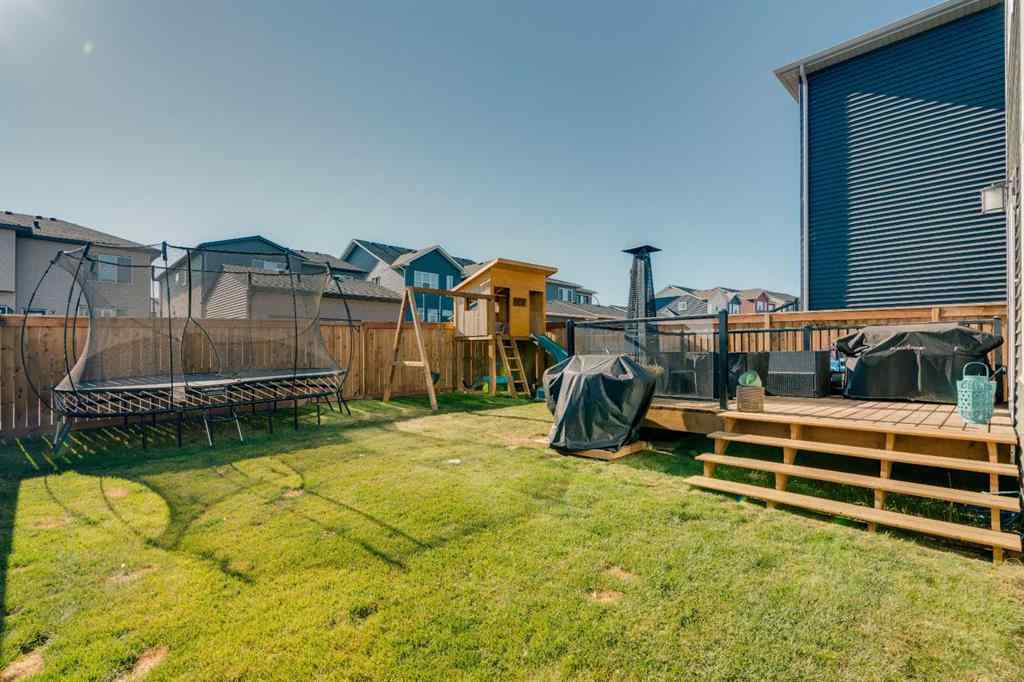MLS® A2260631 - 20 Edith Crescent NW in Glacier Ridge Calgary, Residential
