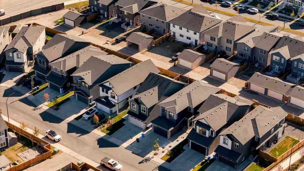 MLS® A2260631 - 20 Edith Crescent NW in Glacier Ridge Calgary, Residential