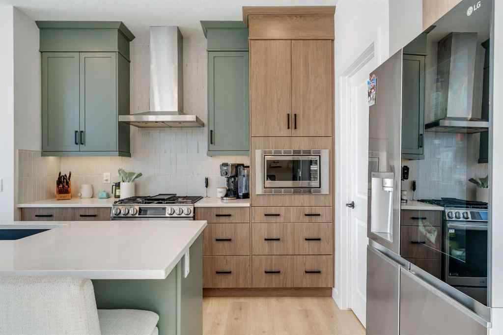 MLS® A2260631 - 20 Edith Crescent NW in Glacier Ridge Calgary, Residential