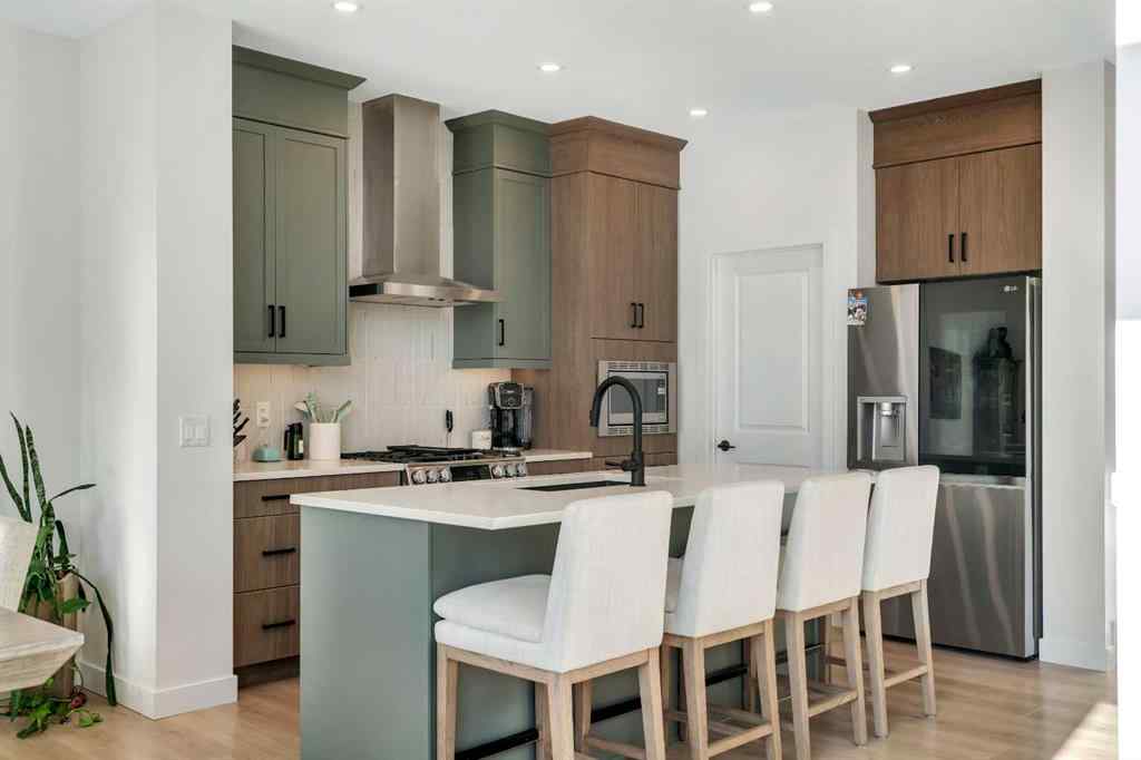 MLS® A2260631 - 20 Edith Crescent NW in Glacier Ridge Calgary, Residential