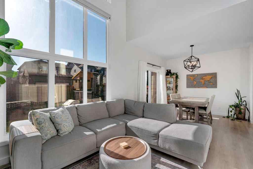 MLS® A2260631 - 20 Edith Crescent NW in Glacier Ridge Calgary, Residential