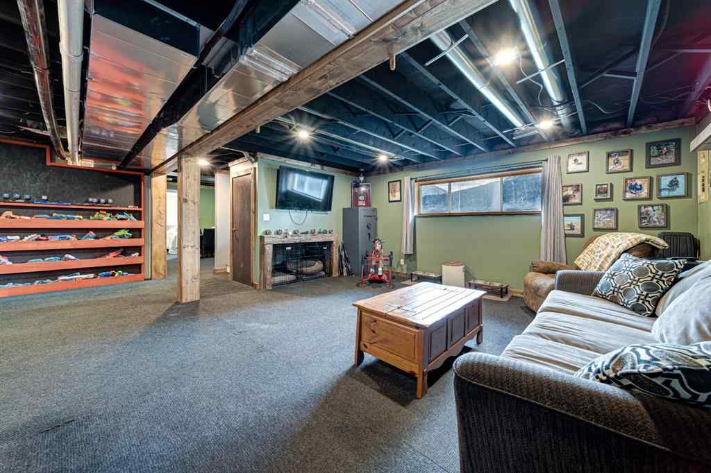 MLS® A2260633 - 21009 21 Avenue  in NONE Bellevue, Residential