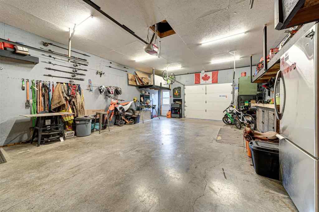 MLS® A2260633 - 21009 21 Avenue  in NONE Bellevue, Residential