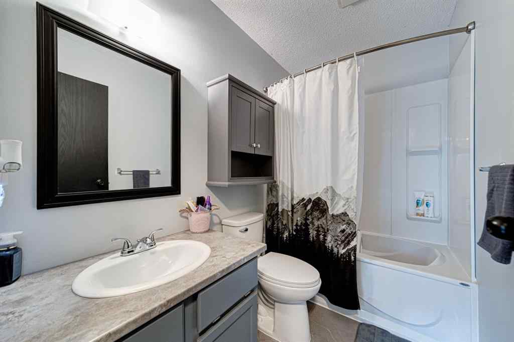 MLS® A2260633 - 21009 21 Avenue  in NONE Bellevue, Residential