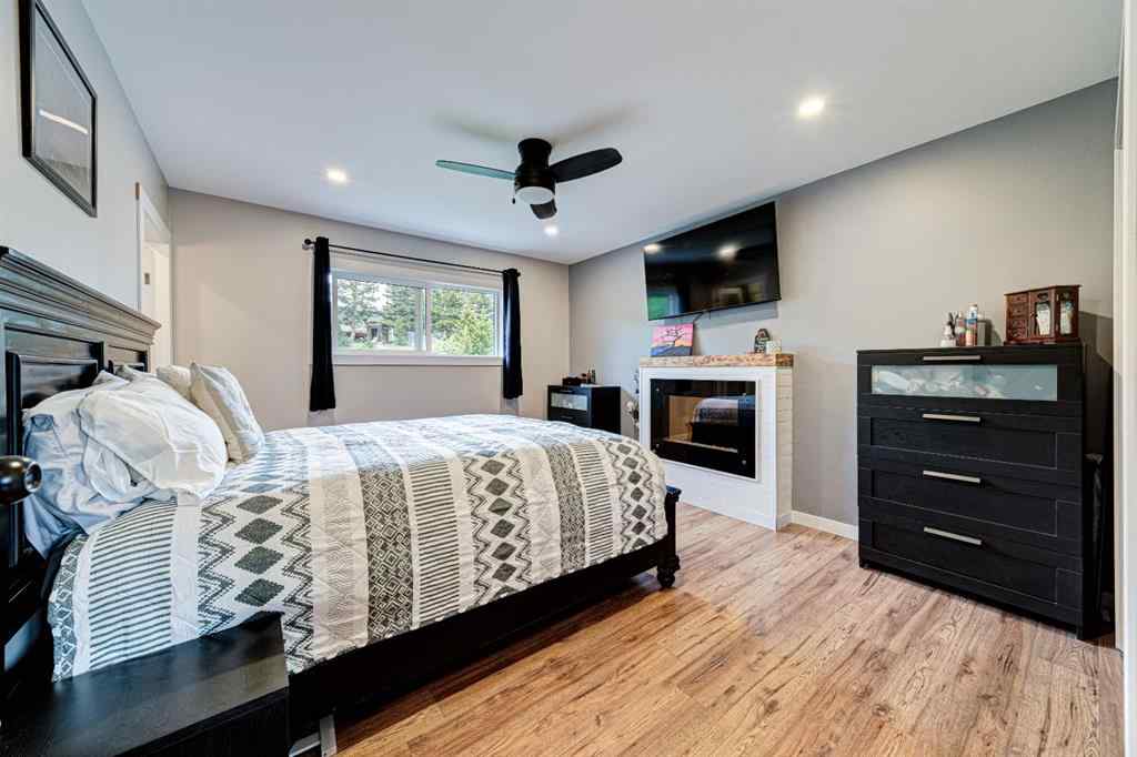 MLS® A2260633 - 21009 21 Avenue  in NONE Bellevue, Residential