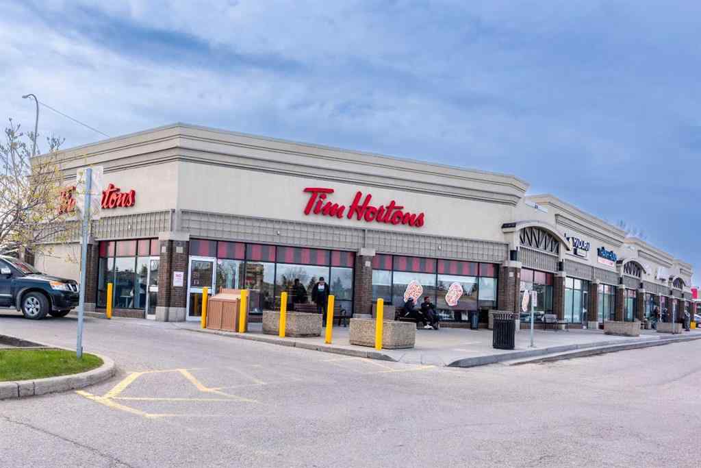 MLS® A2260636 - Unit #301 5404 10 Avenue SE in Penbrooke Meadows Calgary, Residential