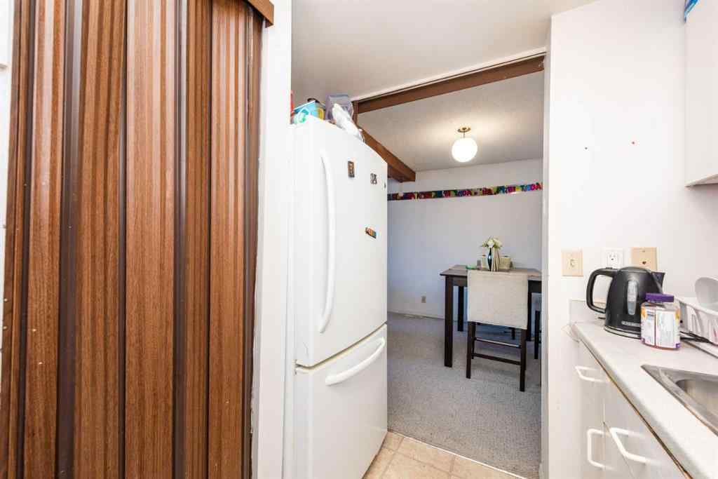 MLS® A2260636 - Unit #301 5404 10 Avenue SE in Penbrooke Meadows Calgary, Residential