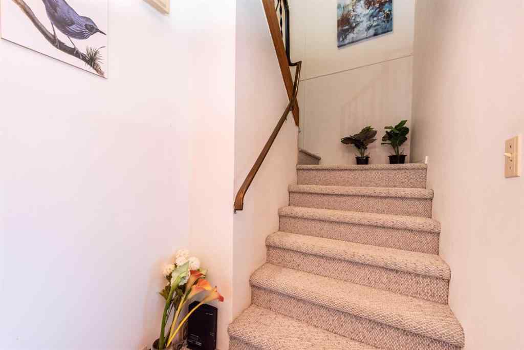 MLS® A2260636 - Unit #301 5404 10 Avenue SE in Penbrooke Meadows Calgary, Residential