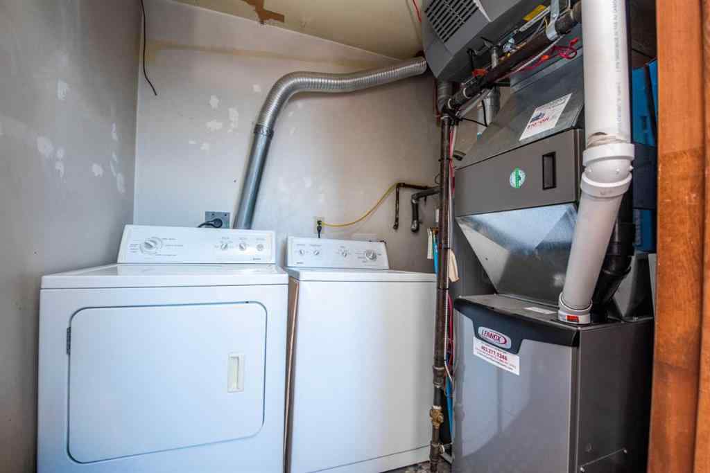 MLS® A2260636 - Unit #301 5404 10 Avenue SE in Penbrooke Meadows Calgary, Residential