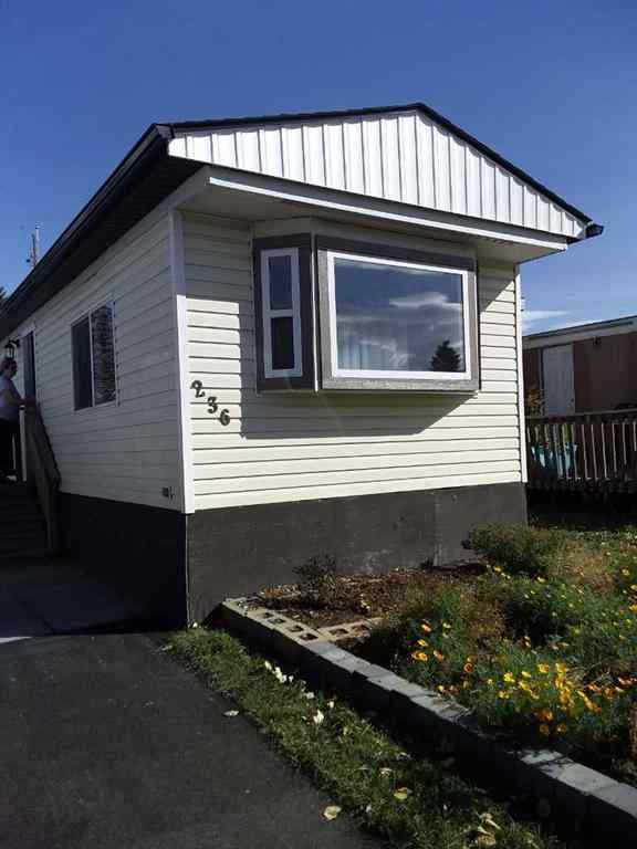 MLS® A2260641 - 236 Polar Avenue NE in North Central High River High River, Mobile