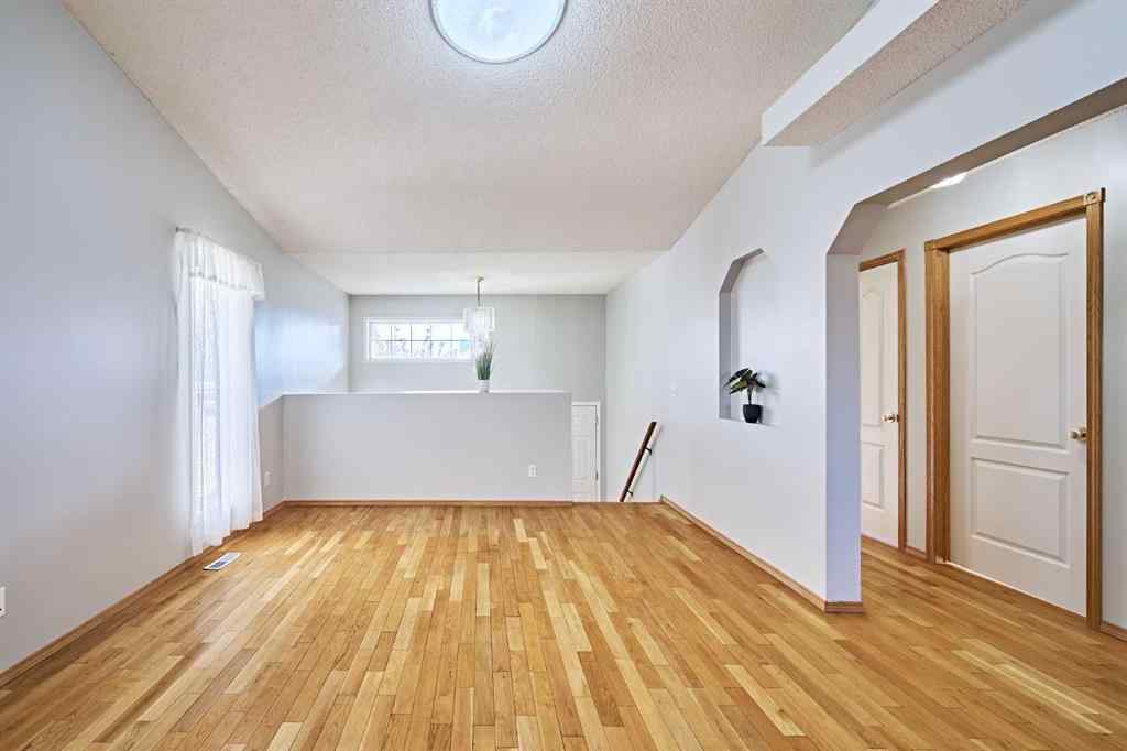 MLS® A2260642 - 50 Somervale Green SW in Somerset Calgary, Residential