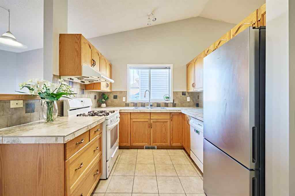 MLS® A2260642 - 50 Somervale Green SW in Somerset Calgary, Residential