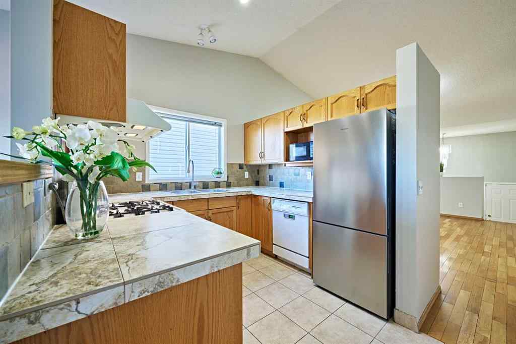 MLS® A2260642 - 50 Somervale Green SW in Somerset Calgary, Residential