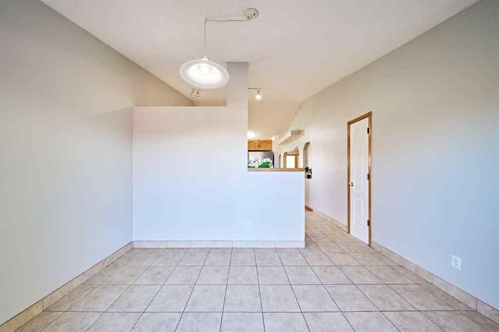 MLS® A2260642 - 50 Somervale Green SW in Somerset Calgary, Residential