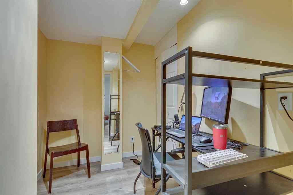 MLS® A2260653 - 42 Sierra Morena Green SW in Signal Hill Calgary, Residential