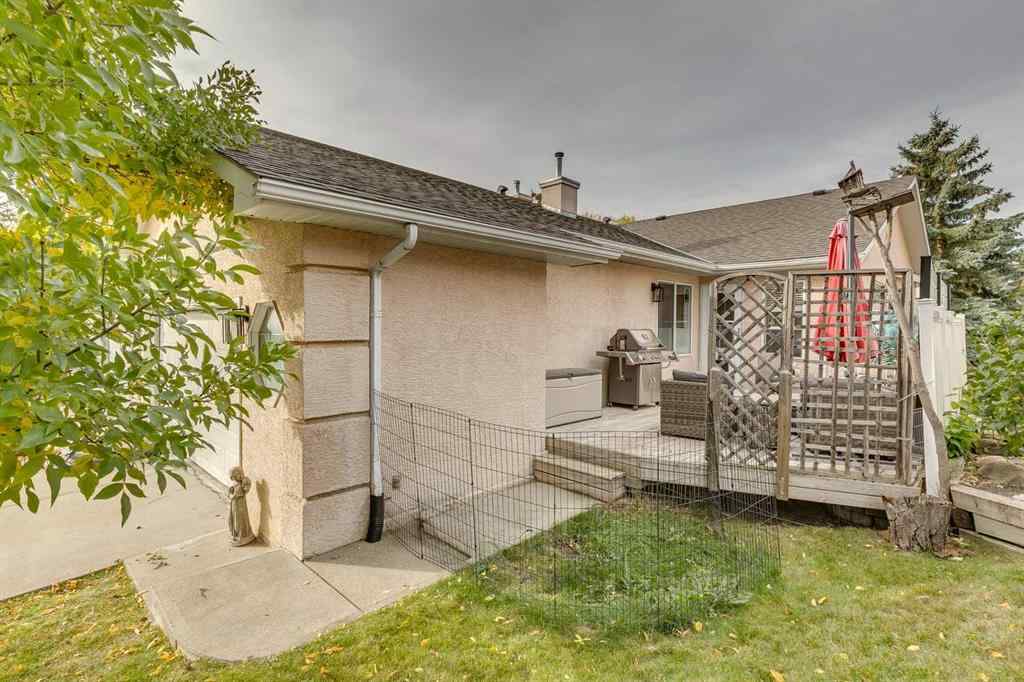 MLS® A2260653 - 42 Sierra Morena Green SW in Signal Hill Calgary, Residential