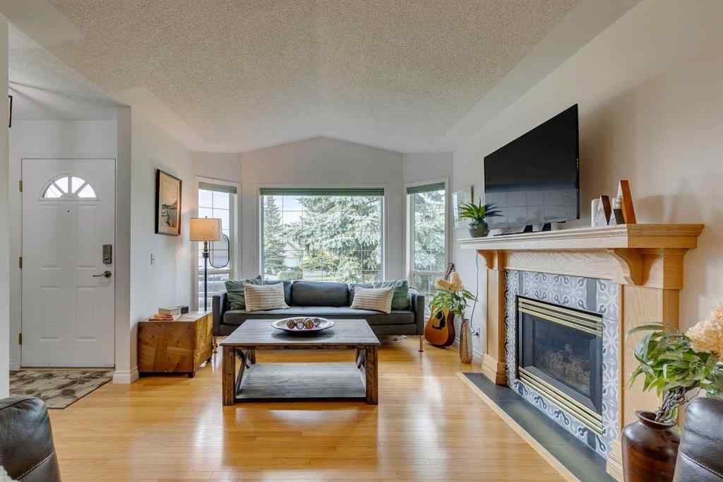 MLS® A2260653 - 42 Sierra Morena Green SW in Signal Hill Calgary, Residential