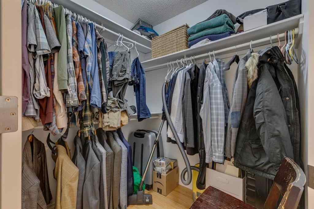 MLS® A2260653 - 42 Sierra Morena Green SW in Signal Hill Calgary, Residential