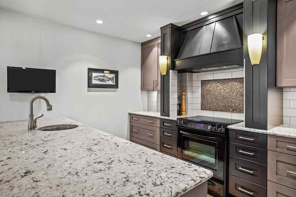 MLS® A2260656 - Unit #3 810 4th Street NW in South Canmore Canmore, Residential