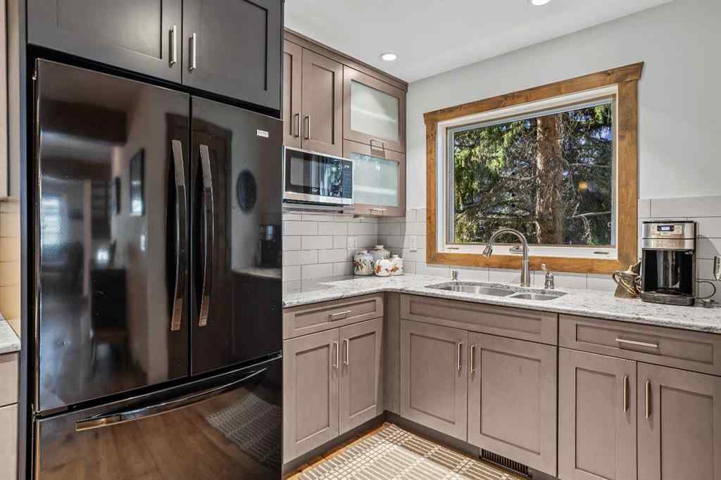 MLS® A2260656 - Unit #3 810 4th Street NW in South Canmore Canmore, Residential