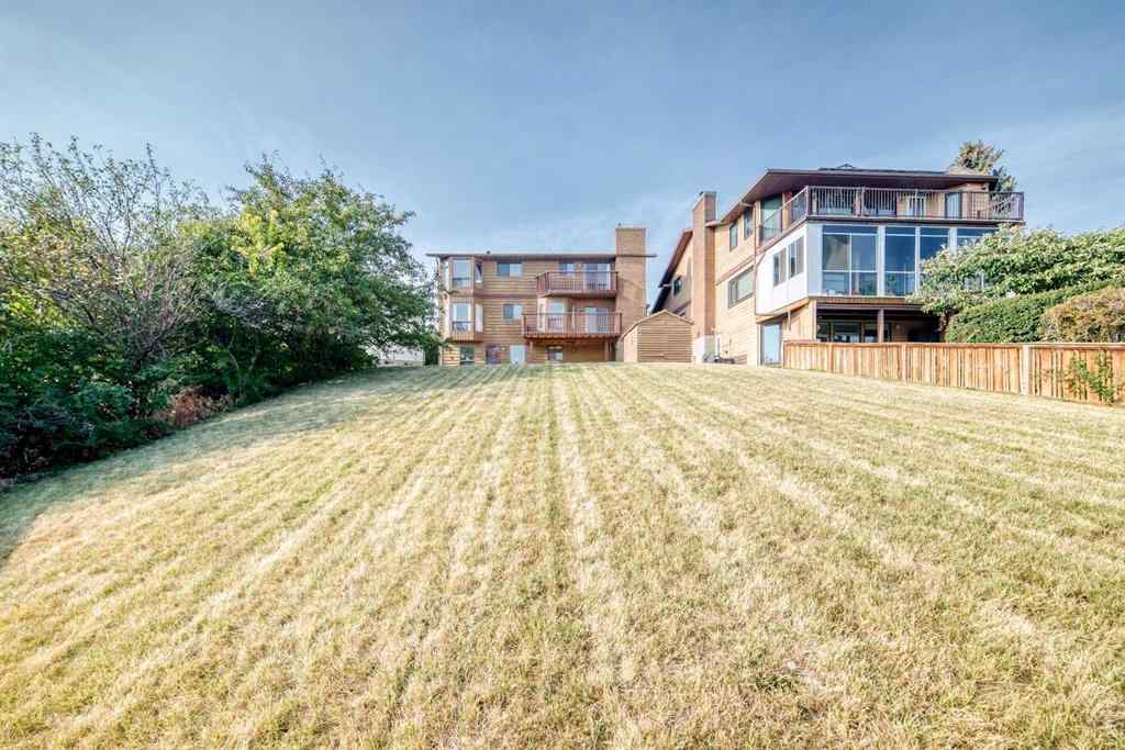 MLS® A2260663 - 16 Edgeland Bay NW in Edgemont Calgary, Residential